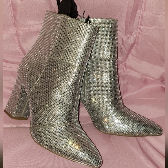 Madden NYC Rhinestone Pointed Toe Bootie Silver Size 6 - Picture 4 of 6